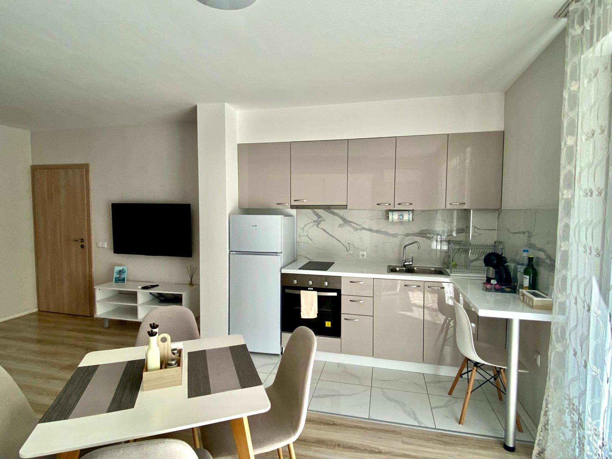 Avrora Suite Varna Buitenkant foto